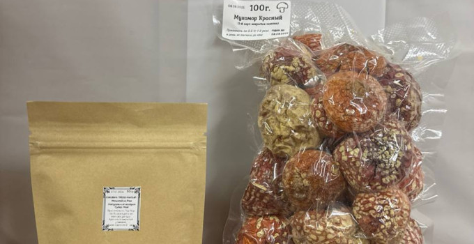 Красный мухомор